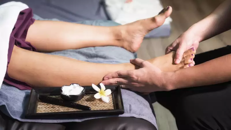 Why Study an Online Foot Health Practitioner Course?
